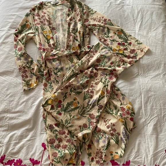 Cider Floral Robe and Pants Set - Picture 4 of 15